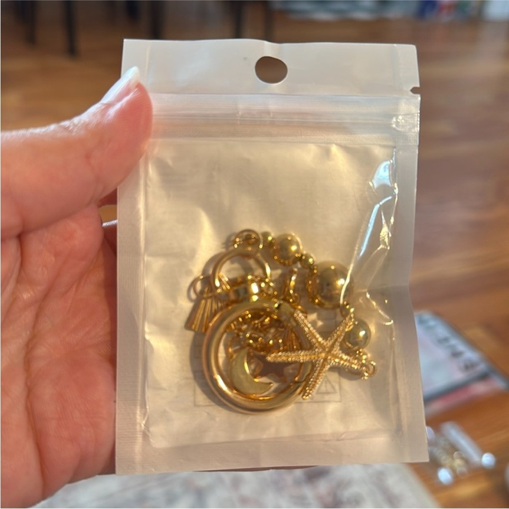 🐚NEW Summer Beach Starfish Bag Charm/Keychain🐚 - Picture 3 of 3